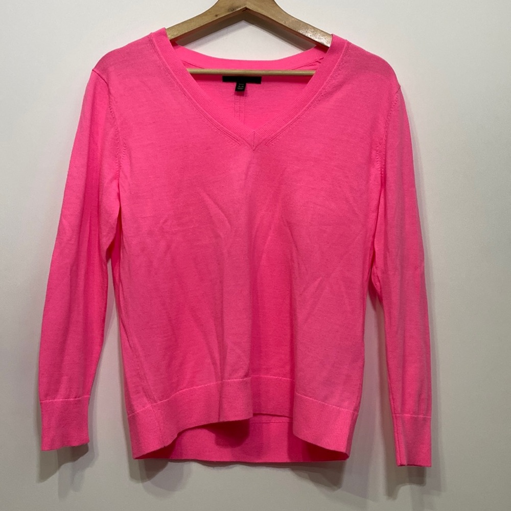 Banana Republic Neon Pink Merino Wool Vneck Sweater